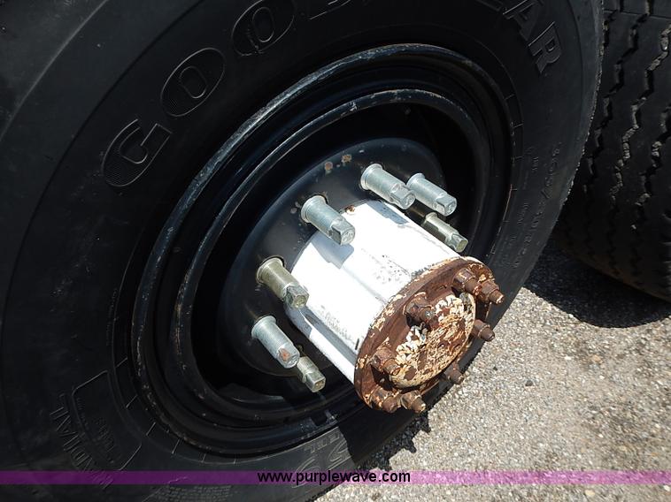 image for item AZ9928 Assorted rear end heavy truck axles