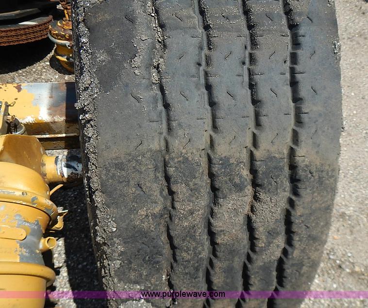 image for item AZ9928 Assorted rear end heavy truck axles