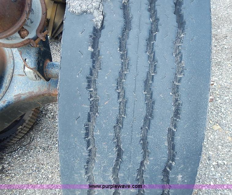 image for item AZ9928 Assorted rear end heavy truck axles