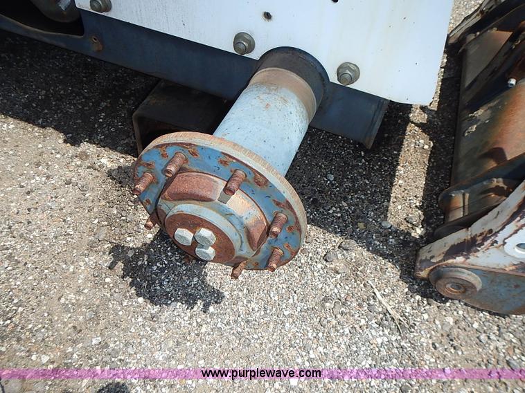 image for item AZ9931 1998 Bobcat 863 skid steer