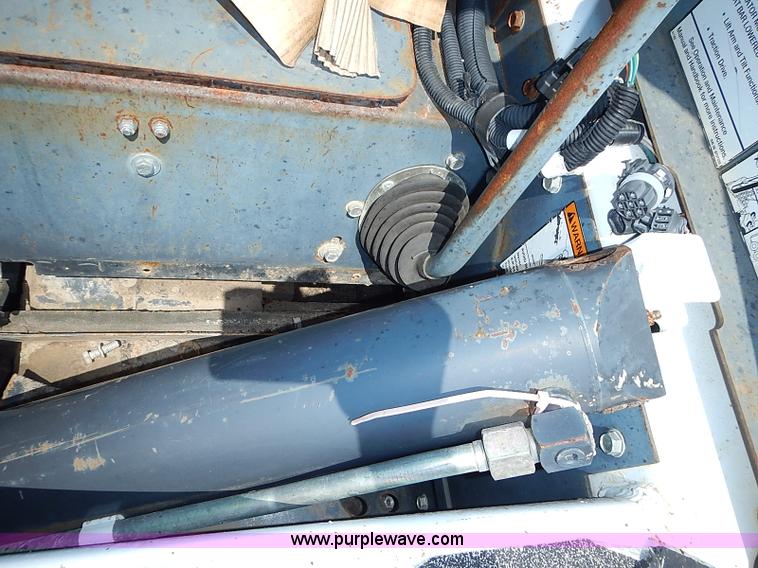 image for item AZ9931 1998 Bobcat 863 skid steer