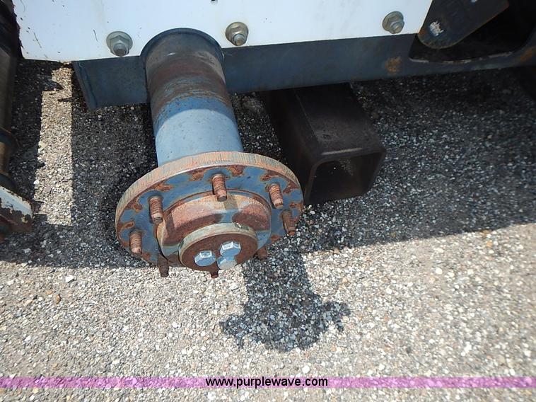 image for item AZ9931 1998 Bobcat 863 skid steer