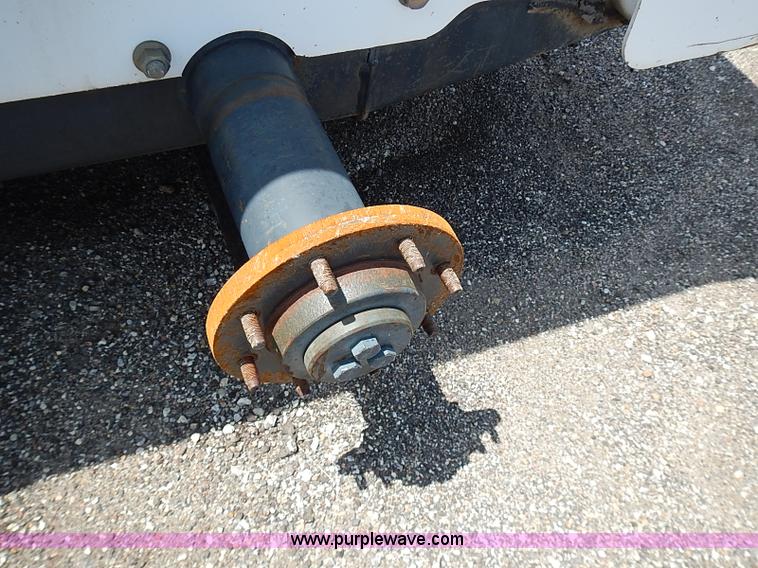 image for item AZ9931 1998 Bobcat 863 skid steer