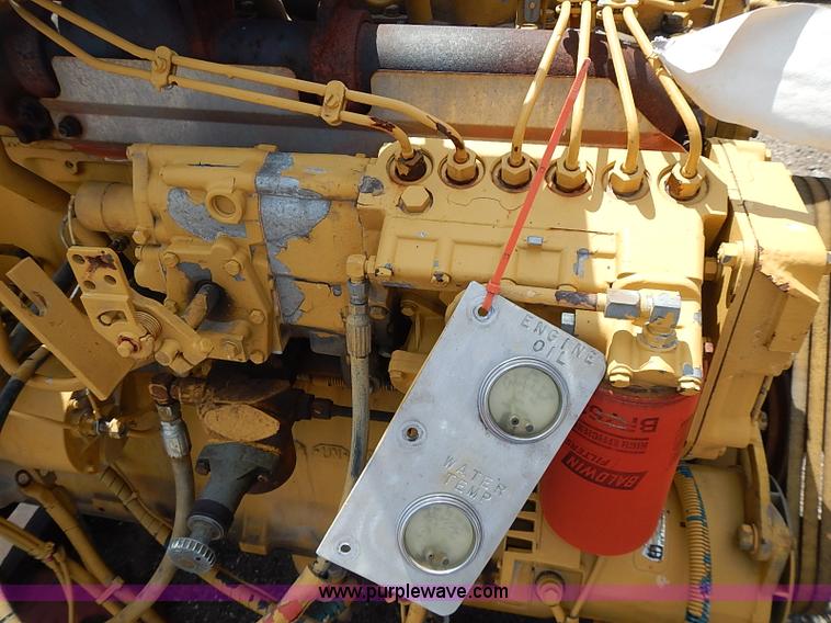 image for item AZ9933 Caterpillar 3306 diesel engine and accessories