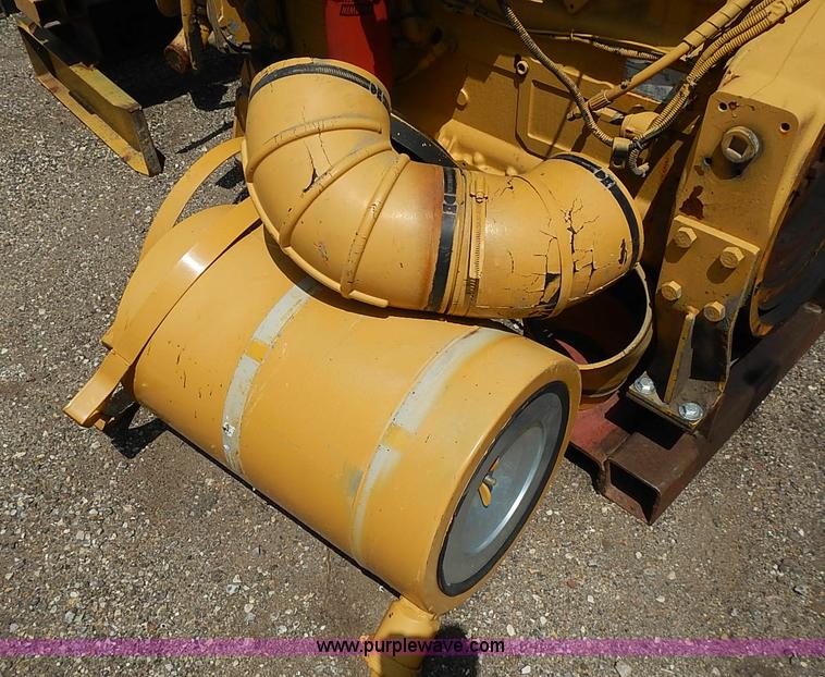 image for item AZ9933 Caterpillar 3306 diesel engine and accessories