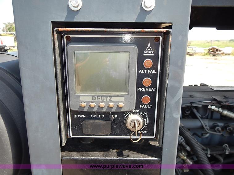 image for item AZ9935 Deutz diesel powered engine