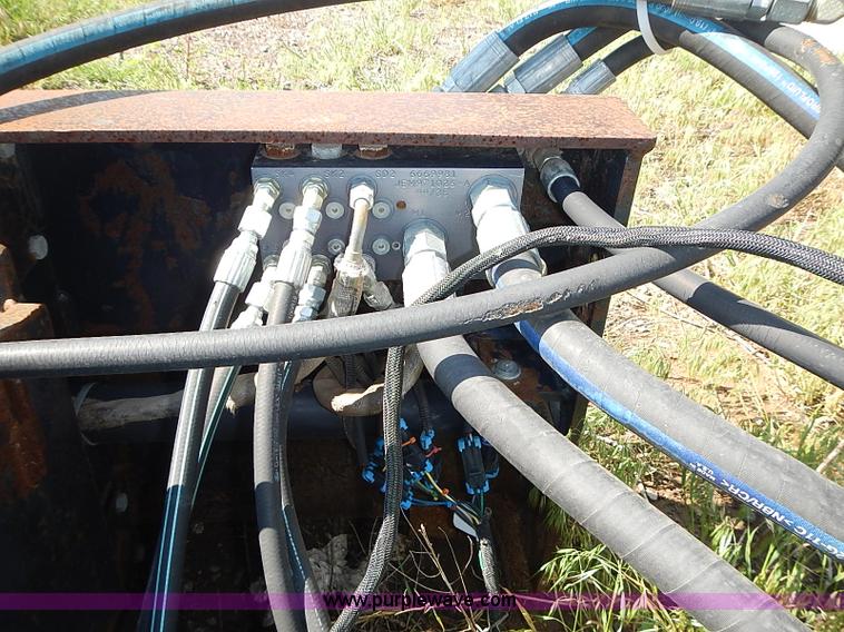 image for item AZ9939 Bobcat Fast Cut 24" hydraulic planer