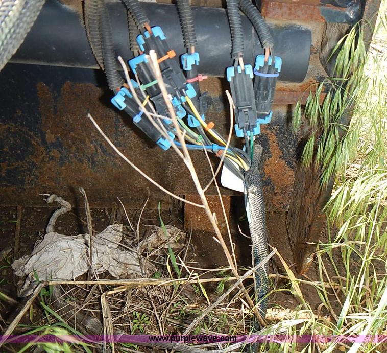 image for item AZ9939 Bobcat Fast Cut 24" hydraulic planer