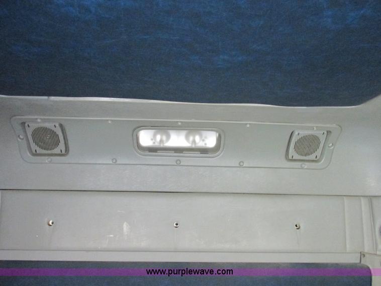 image for item B4918 2002 Freightliner Columbia semi truck