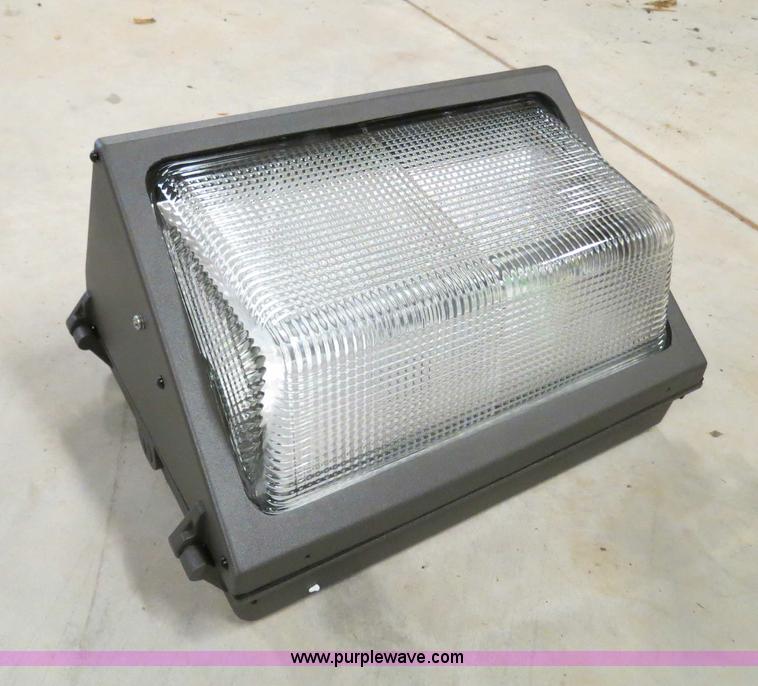 image for item B4919 Assorted outdoor light fixtures, ballast kits, and other parts