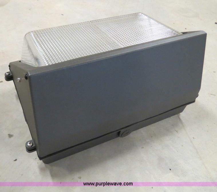 image for item B4919 Assorted outdoor light fixtures, ballast kits, and other parts