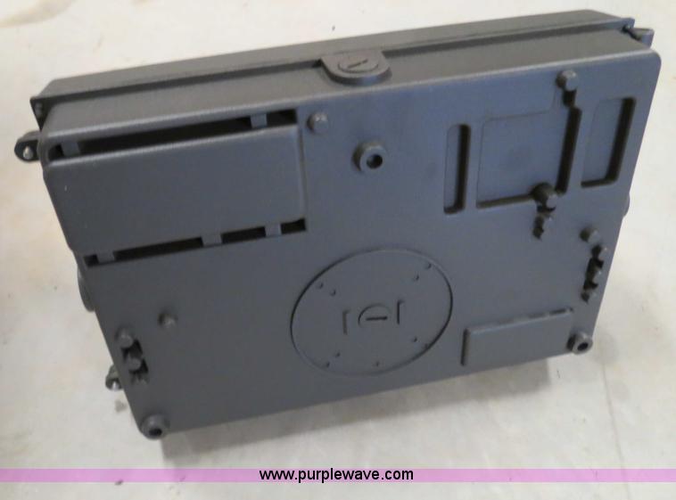 image for item B4919 Assorted outdoor light fixtures, ballast kits, and other parts