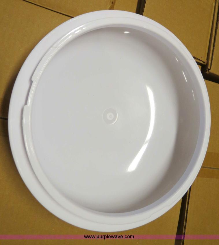 image for item B4919 Assorted outdoor light fixtures, ballast kits, and other parts