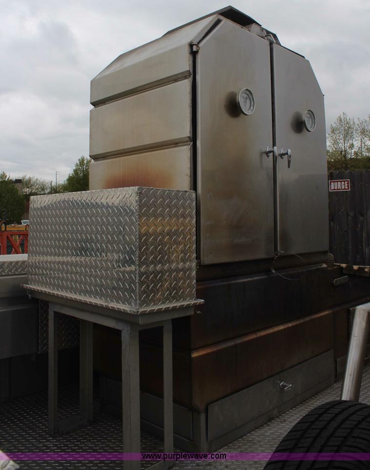 image for item D1012 2006 Maxey double axle smoker trailer