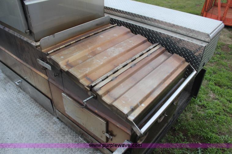 image for item D1012 2006 Maxey double axle smoker trailer