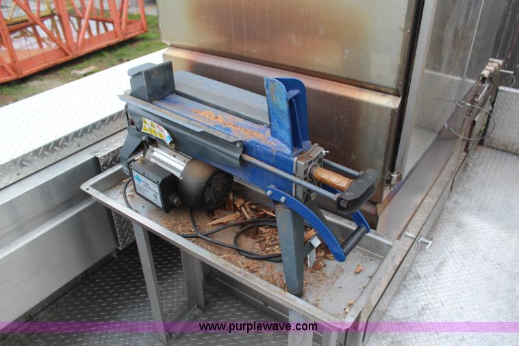 image for item D1012 2006 Maxey double axle smoker trailer