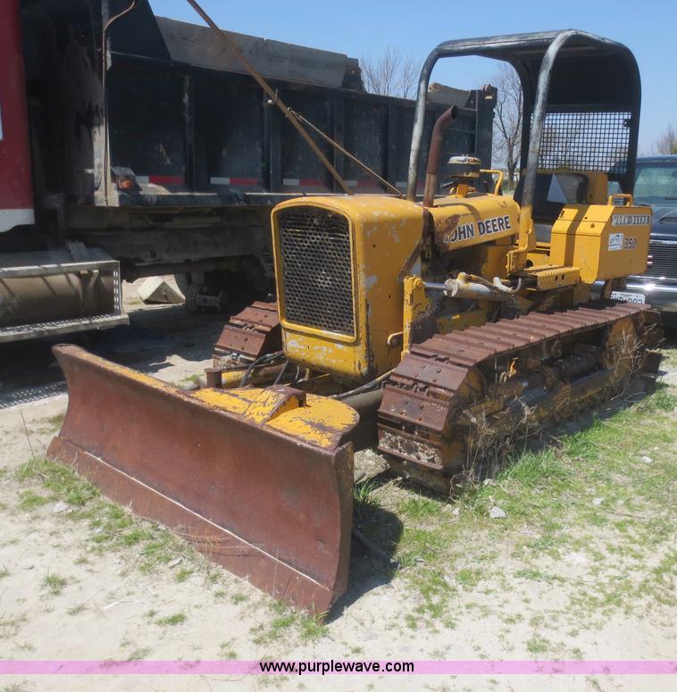 image for item F6898 2000 John Deere 350C dozer