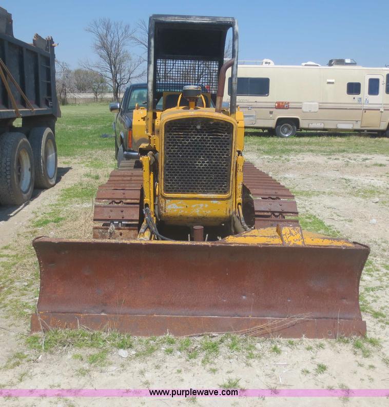 image for item F6898 2000 John Deere 350C dozer
