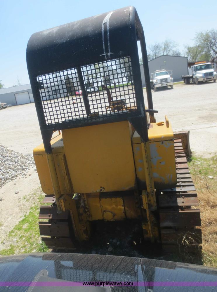image for item F6898 2000 John Deere 350C dozer