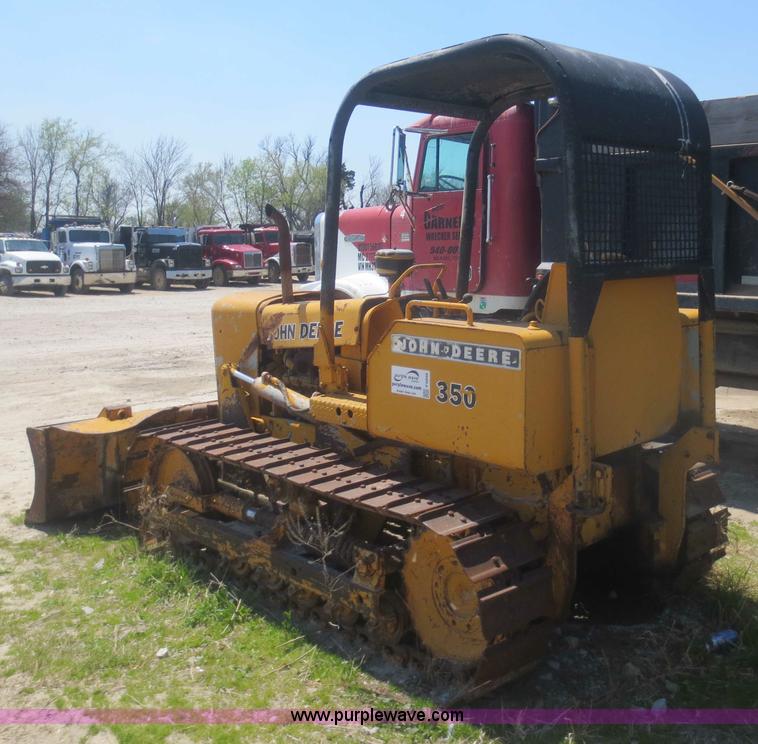 image for item F6898 2000 John Deere 350C dozer