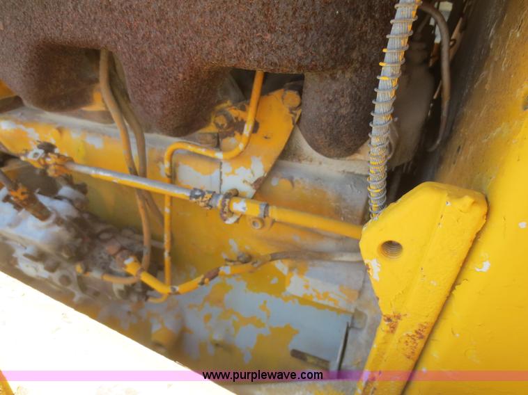 image for item F6898 2000 John Deere 350C dozer