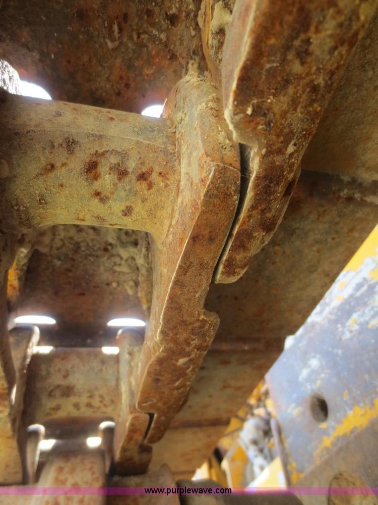 image for item F6898 2000 John Deere 350C dozer