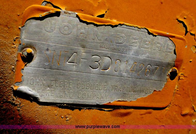 image for item F6898 2000 John Deere 350C dozer