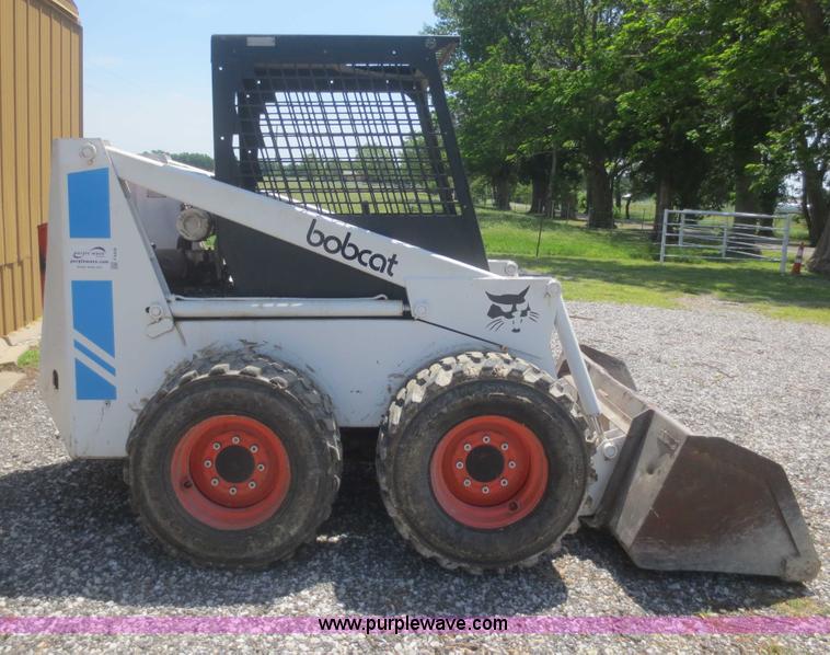 image for item F6899 1980 Bobcat 825 skid steer