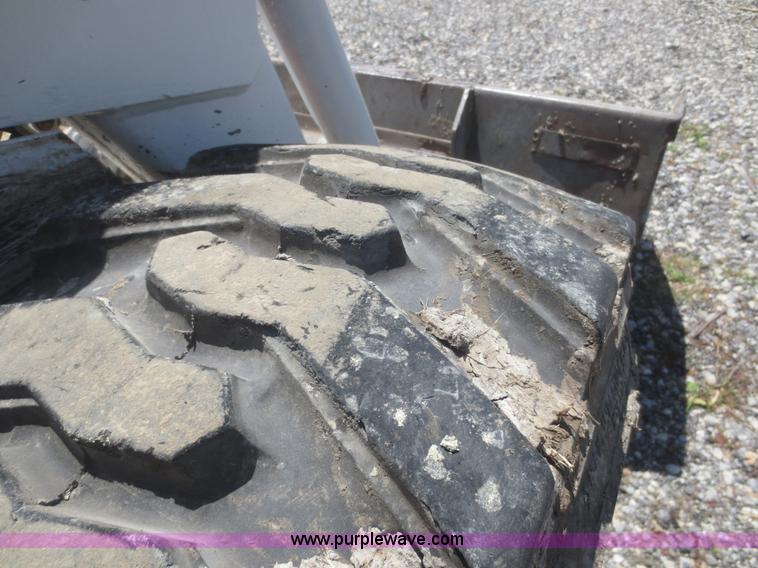 image for item F6899 1980 Bobcat 825 skid steer