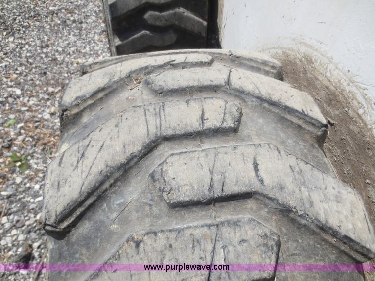 image for item F6899 1980 Bobcat 825 skid steer