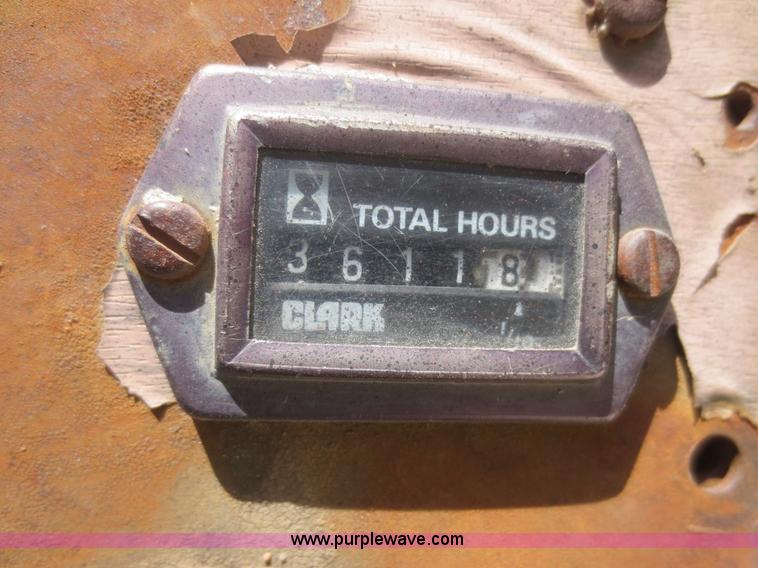 image for item F6899 1980 Bobcat 825 skid steer