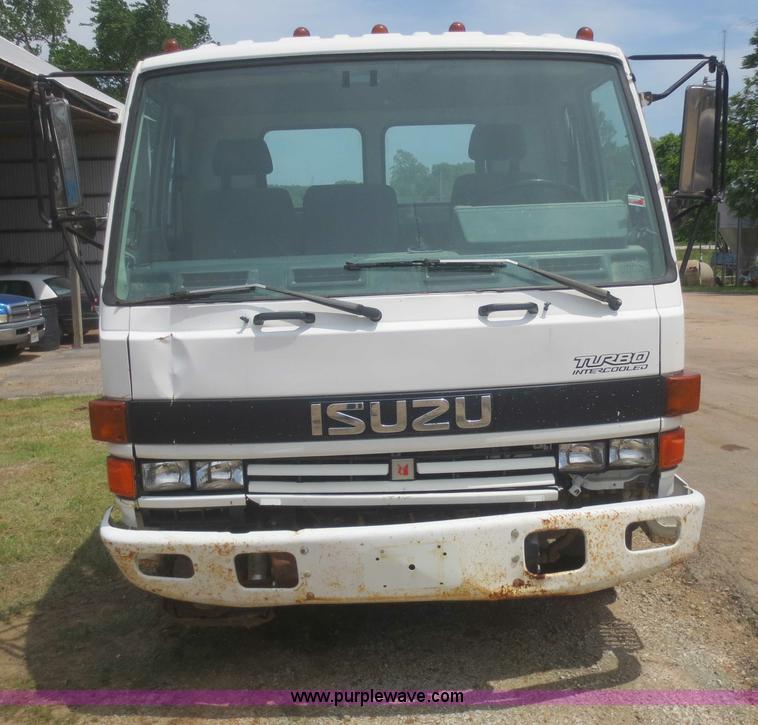 image for item F6980 1997 Isuzu FRR truck cab and chassis
