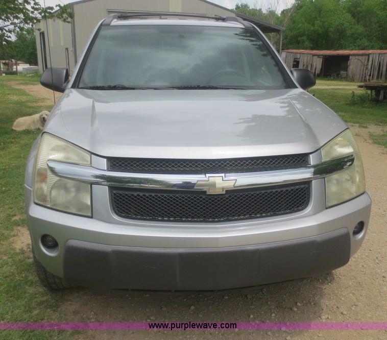 image for item F6986 2005 Chevrolet Equinox LS SUV