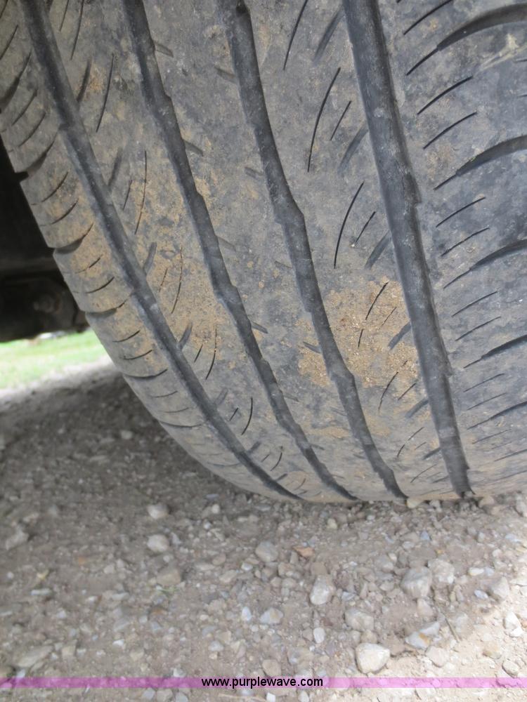 image for item F6986 2005 Chevrolet Equinox LS SUV