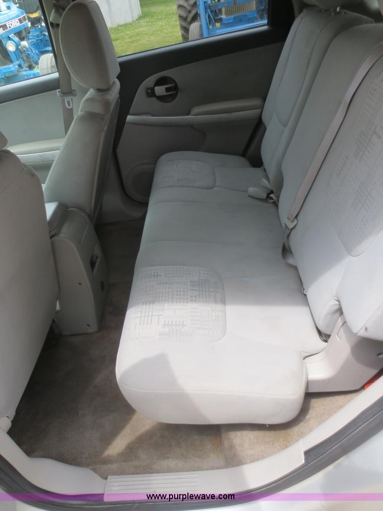 image for item F6986 2005 Chevrolet Equinox LS SUV