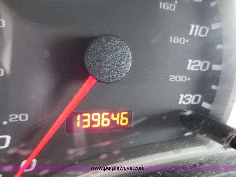 image for item F6986 2005 Chevrolet Equinox LS SUV