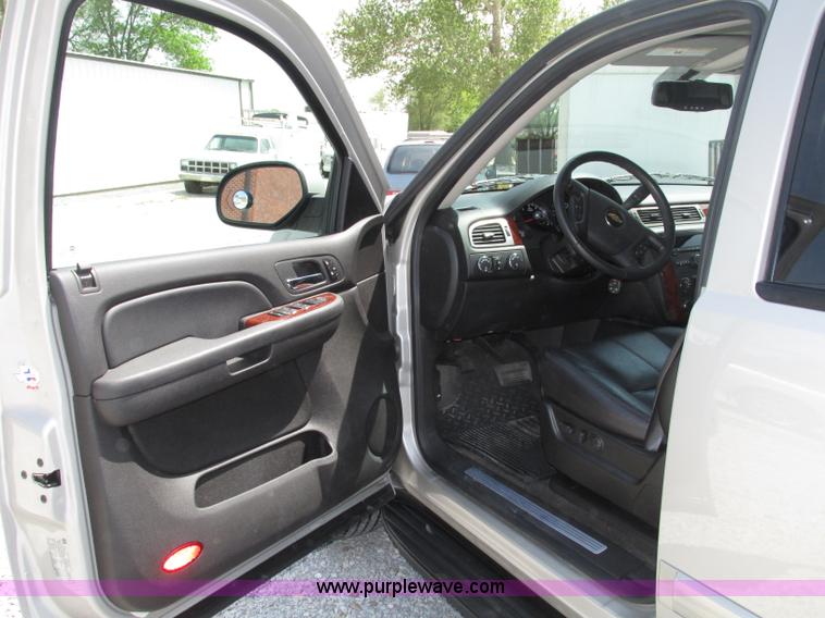 image for item F7391 2009 Chevrolet Tahoe LT SUV