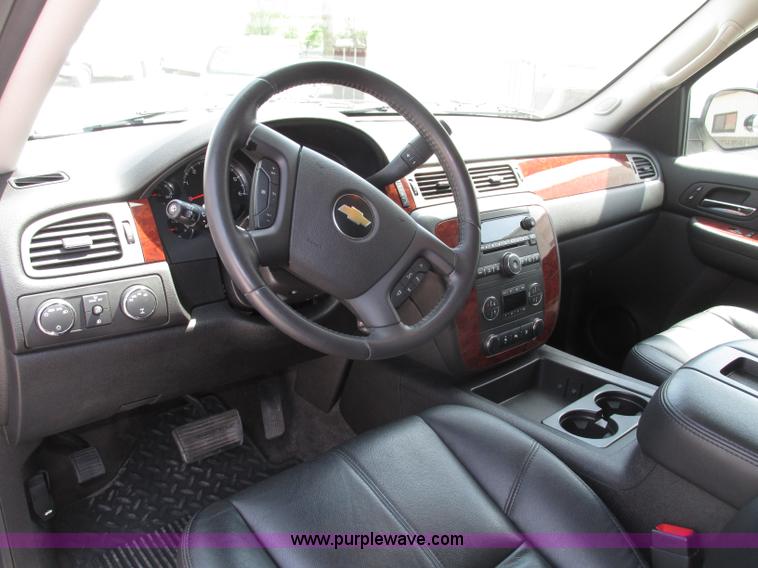 image for item F7391 2009 Chevrolet Tahoe LT SUV