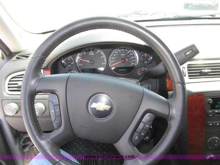image for item F7391 2009 Chevrolet Tahoe LT SUV