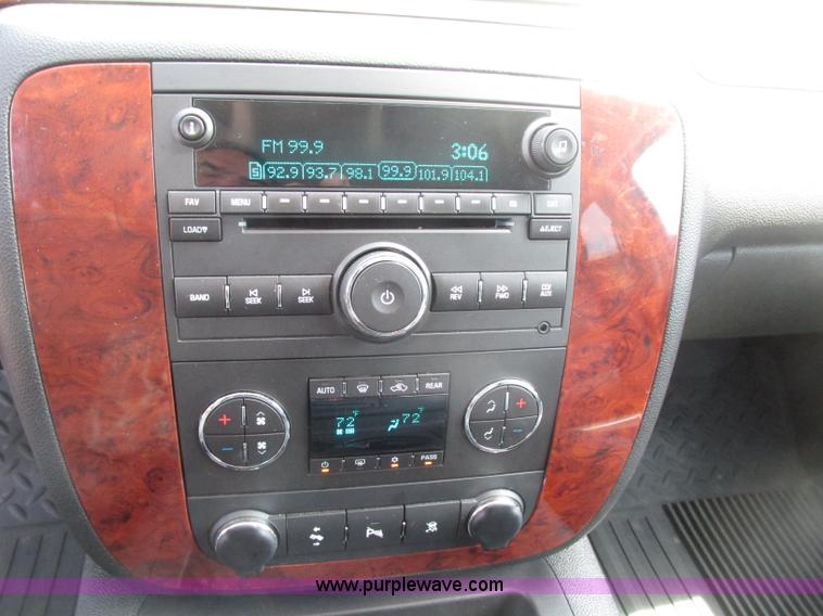 image for item F7391 2009 Chevrolet Tahoe LT SUV