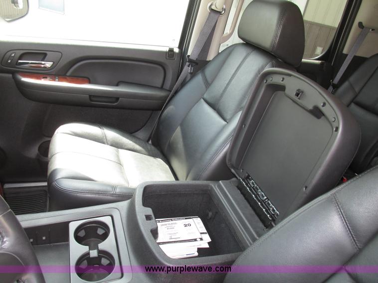 image for item F7391 2009 Chevrolet Tahoe LT SUV