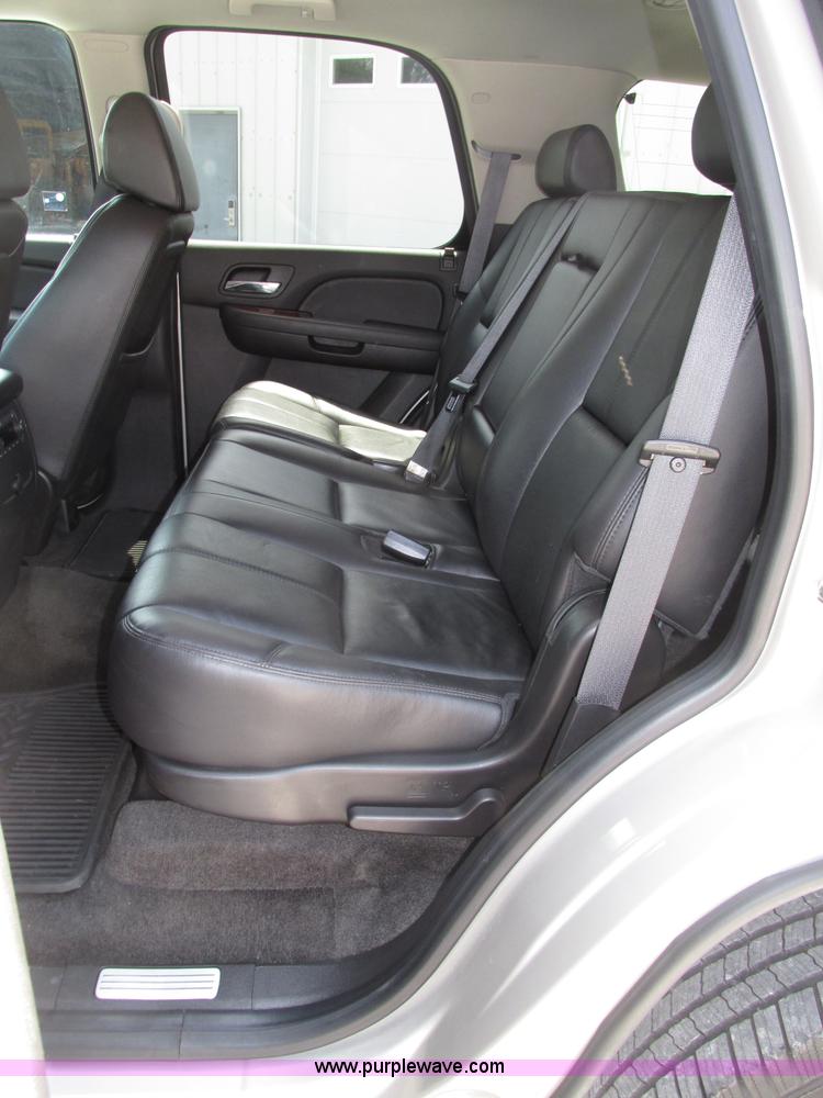 image for item F7391 2009 Chevrolet Tahoe LT SUV