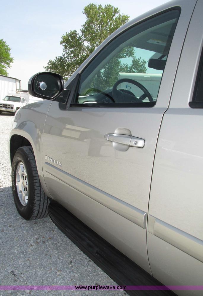 image for item F7391 2009 Chevrolet Tahoe LT SUV