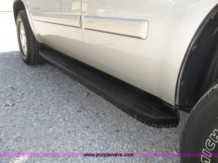 image for item F7391 2009 Chevrolet Tahoe LT SUV