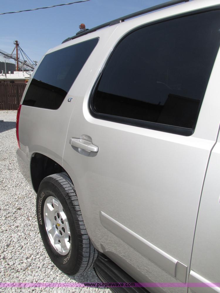 image for item F7391 2009 Chevrolet Tahoe LT SUV
