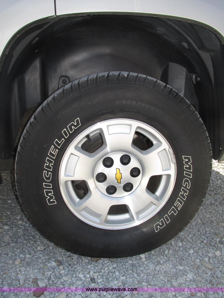 image for item F7391 2009 Chevrolet Tahoe LT SUV