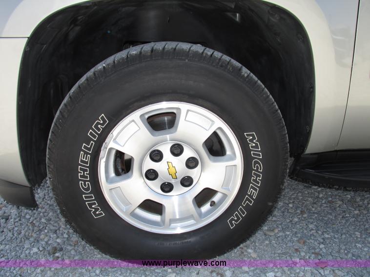 image for item F7391 2009 Chevrolet Tahoe LT SUV
