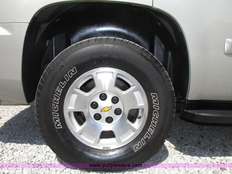 image for item F7391 2009 Chevrolet Tahoe LT SUV