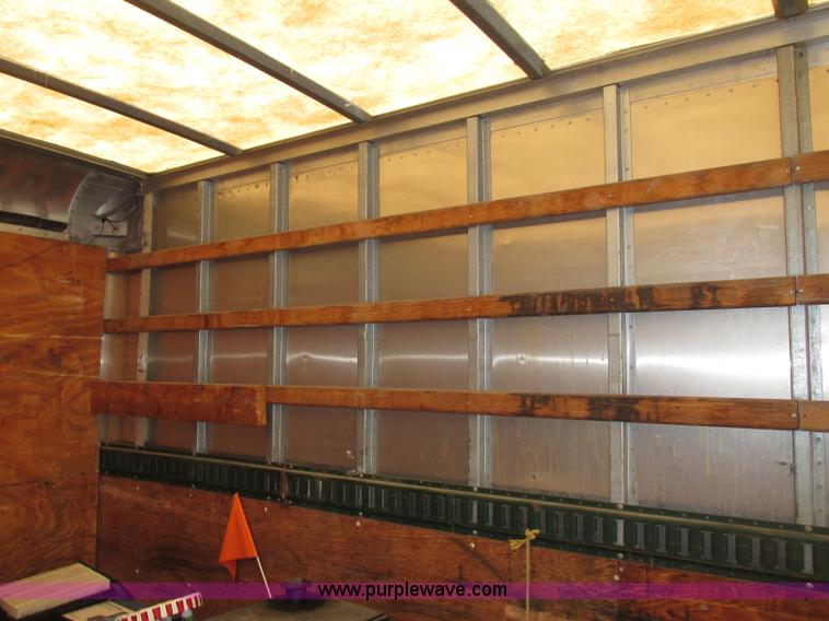 image for item F7397 2002 International 4300 box truck