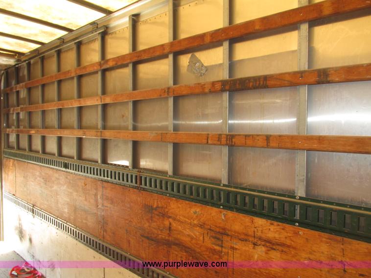 image for item F7397 2002 International 4300 box truck